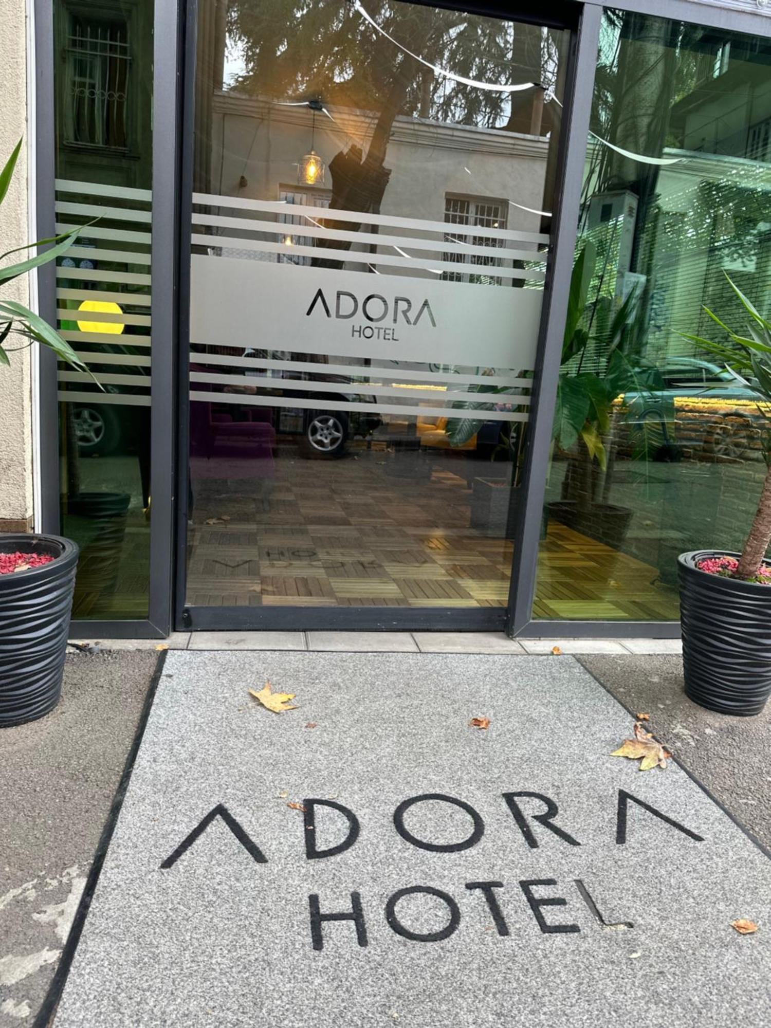 Hotel Adora Tiflis Exterior foto