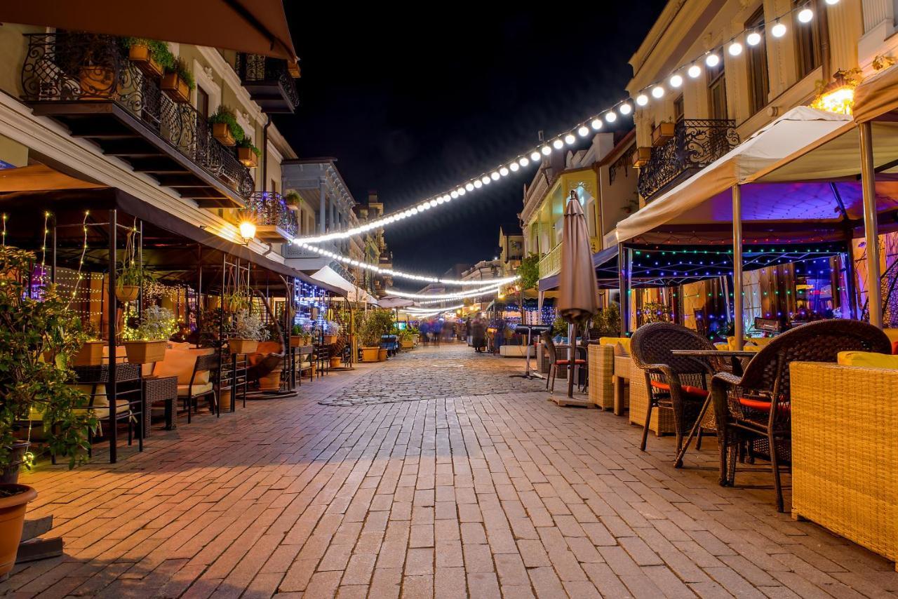 Hotel Adora Tiflis Exterior foto
